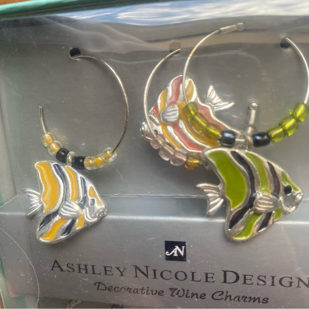 ASHLEY NICOLE Angelfish Decorative Wine Charms - Picture 5 of 5